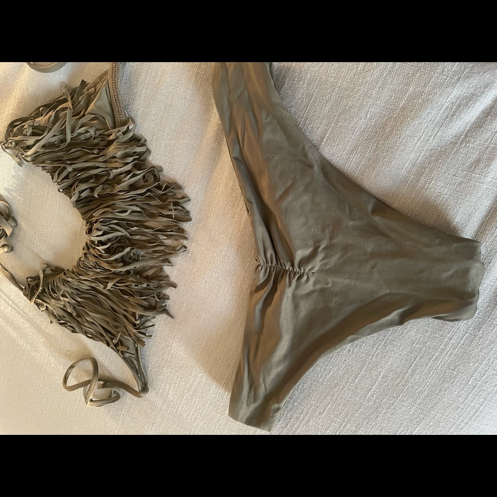 L*Space Bikini Set - Picture 3 of 4